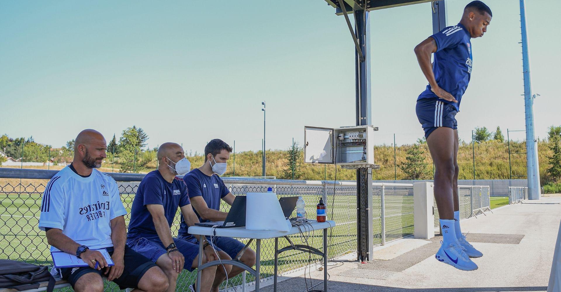 The explosive force in soccer